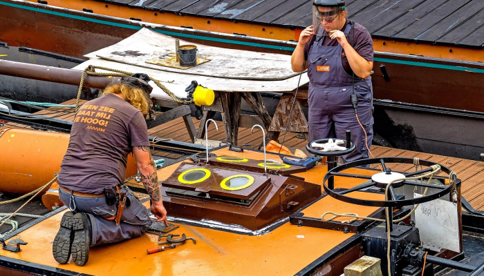 欧洲航母最新疫情：全球公共卫生的前沿观察